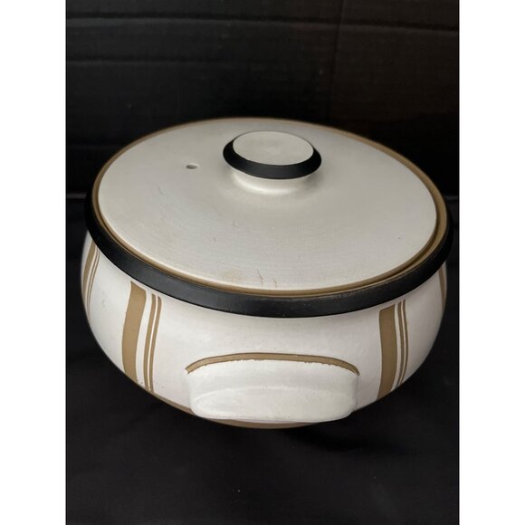 Denby Gourmet Stoneware Tan Vertical Stripes 2 qt Covered Casserole - Picture 8 of 15